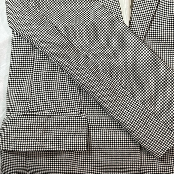H&M checkered blazer - Picture 3 of 4